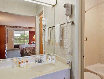Rodeway Inn Leesburg Chain Of Lakes 部屋 写真