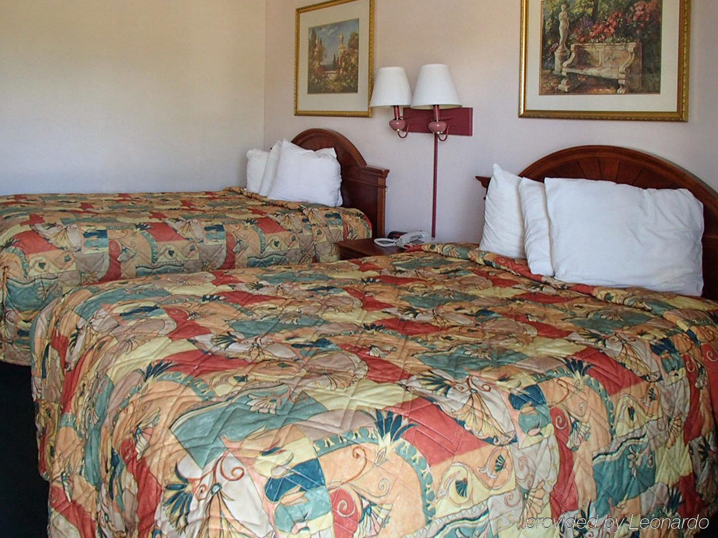 Rodeway Inn Leesburg Chain Of Lakes エクステリア 写真