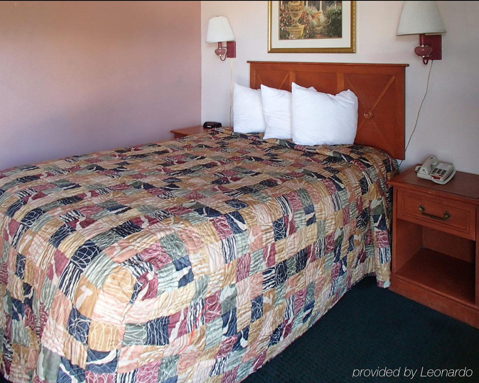Rodeway Inn Leesburg Chain Of Lakes エクステリア 写真